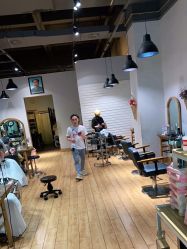 -发泽造型·烫发染发
