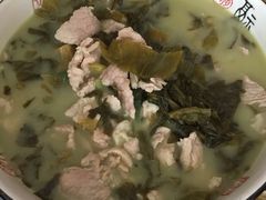 酸菜小滑肉-新派川菜馆(济南路店)