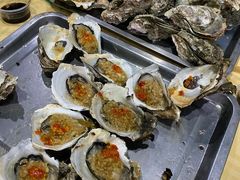-蚝哥花姐湛江烤生蚝(美丽湾市场店)