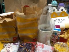 -麦当劳(龙洞店)