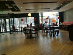 大堂-必胜客(新中纬店)