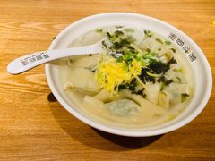 荠菜鲜肉馄饨-弄堂咪道-饭香·面香·馄饨香(钦州北路田尚坊店)