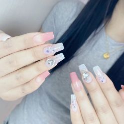 -纤纤玉手美甲美睫美容