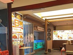 -阿瓦山寨·湘菜现炒·剁椒鱼头王(咸阳总店)