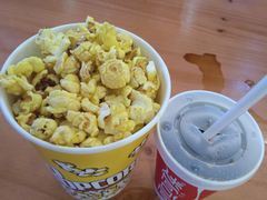 -中影佰纳国际影城DMAX(花都广百广场店)