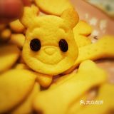 黄油150克，鸡蛋100克（约两个稍小的蛋）