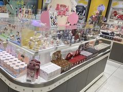 -泡泡玛特POPMART(万达店)