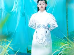 -九月鹰飞汉服摄影工作室