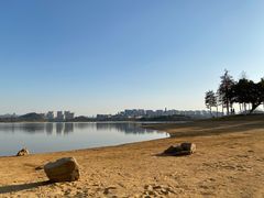 -松山湖南湖湾露营营地