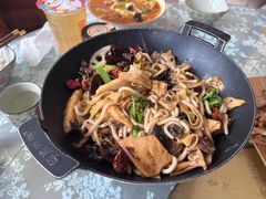 -天天向上素食餐厅(五台山店)