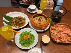 -老滇山寨•云南特色菜•地方菜•民族风情歌舞表演(世纪金源店)