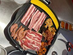 -阿亲家·韩式无限烤肉(花果园店)