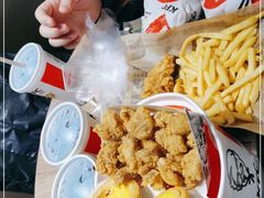 -肯德基(西影路店)