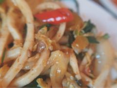 -鸿浩扒猪脚米线