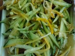 金针菇+黄花菜+黄瓜-凤齐羊肉烩面馆