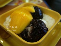 芒果白雪黑糯米甜甜-满记甜品(日月光二店)