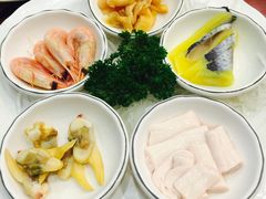 -青瓦餐厅·生鱼片·韩园烤肉(西塔店)