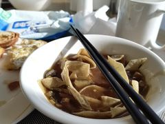 -天津梅江中心皇冠假日酒店