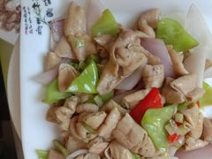 青椒炒大肠-宾朋海鲜特色美食餐厅·纯手工鲅鱼水饺(兴海路店)