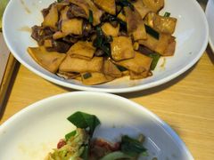 -关东小磨东北菜(上海长风大悦城店)