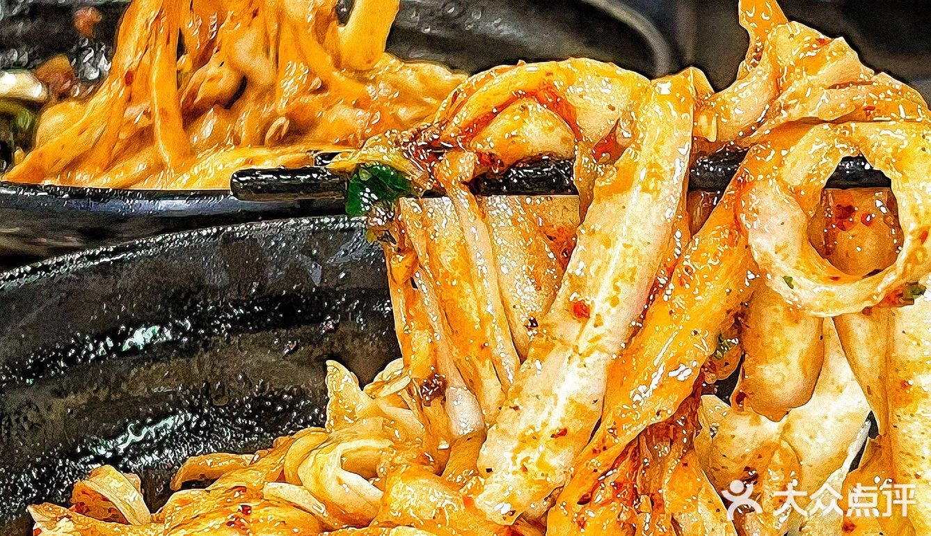 青岛｜在青岛我能吃1000000次的油泼面‼️