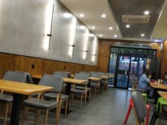 大堂-螺小胖柳州螺蛳粉(钟楼总店)