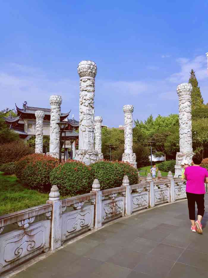 江寺公园-"来到萧山很久都没去了周边游玩,一天晚上溜.