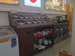 -毛辣果·贵州红酸汤牛肉火锅(西单店)