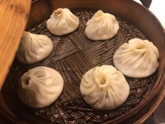 鲜肉汤包-四季美汤包(户部巷店)