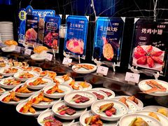 -雍容荟帝王蟹活龙虾展台自助(IFS黑金店)