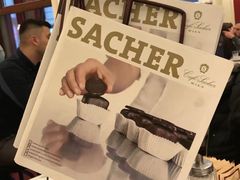 -Cafe Sacher(WIEN)