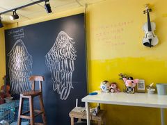 -志龙皇冠吃货椰子铺