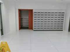 -坚果健身24小时工作室(定西路店)