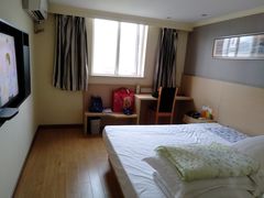 -7天酒店(上海江宁路地铁站玉佛寺店)