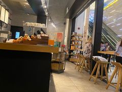 -星巴克(广州江南新地店)