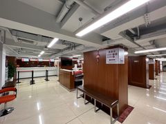 -复旦大学附属华山医院-停车场