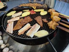 -彝人部落火盆烧烤(原内环足球场店)