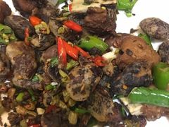 -兔行天下-鸿鹤鲜锅兔(中海国际店)