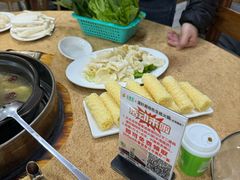 -濠轩阁特色生蚝火锅(水湾路店)