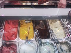 -VENCHI 闻绮(上海佛罗伦萨小镇店)