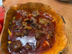 -老滇山寨•云南特色菜•地方菜•民族风情歌舞表演(金碧店)