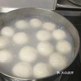 趁着现在不排队,赶紧买点