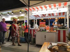 -滨海尚泰美食广场