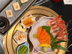 -山川小町·极番烧肉(新地假日广场店)