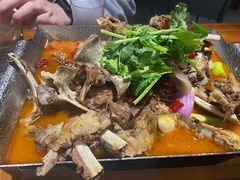 -琥珀老六龙虾(四里河店)