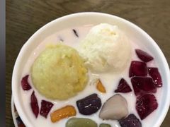 霸道榴莲烧仙草-糖纸甜品(慈溪城西银泰店)