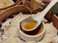 -莱莱小笼·乔艾