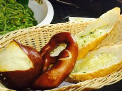 -LENBACH兰巴赫西餐啤酒坊(大连星海广场店)