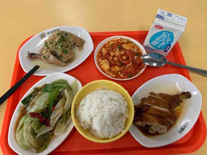 中山大学东校区学生第一食堂-"找朋友来玩的时候朋友带我来吃的她们