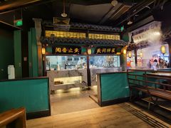 -佬麻雀·新湘菜(东方宝泰店)